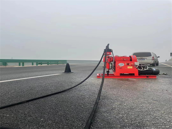 临河马路路基路面开裂下沉注浆加固灌浆