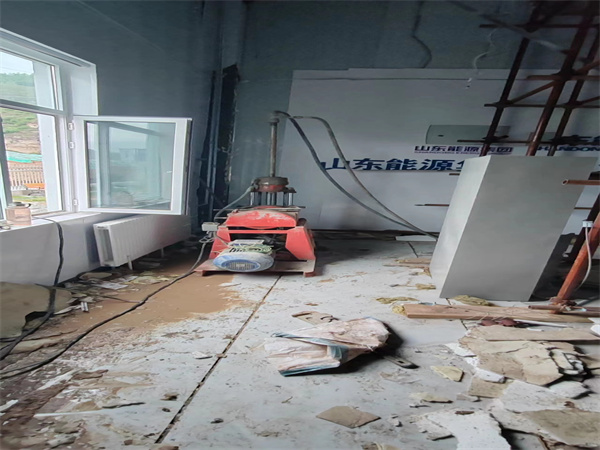 临河地基基础下沉墙体裂缝加固注浆顶升施工